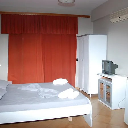Hotel Finix 3*